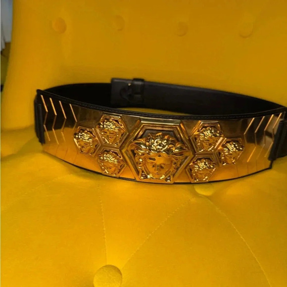 Rare Versace Limited Edition Medusa Bondage Leather Belt. main image 6